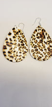 Load image into Gallery viewer, Animal print earrings
