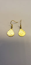 Load image into Gallery viewer, Brass earrings

