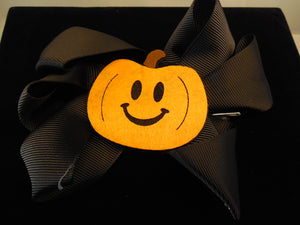 Halloween hair bow with large pumpkin